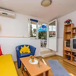 Rogisiceva Tiha Lejlighed Cavtat